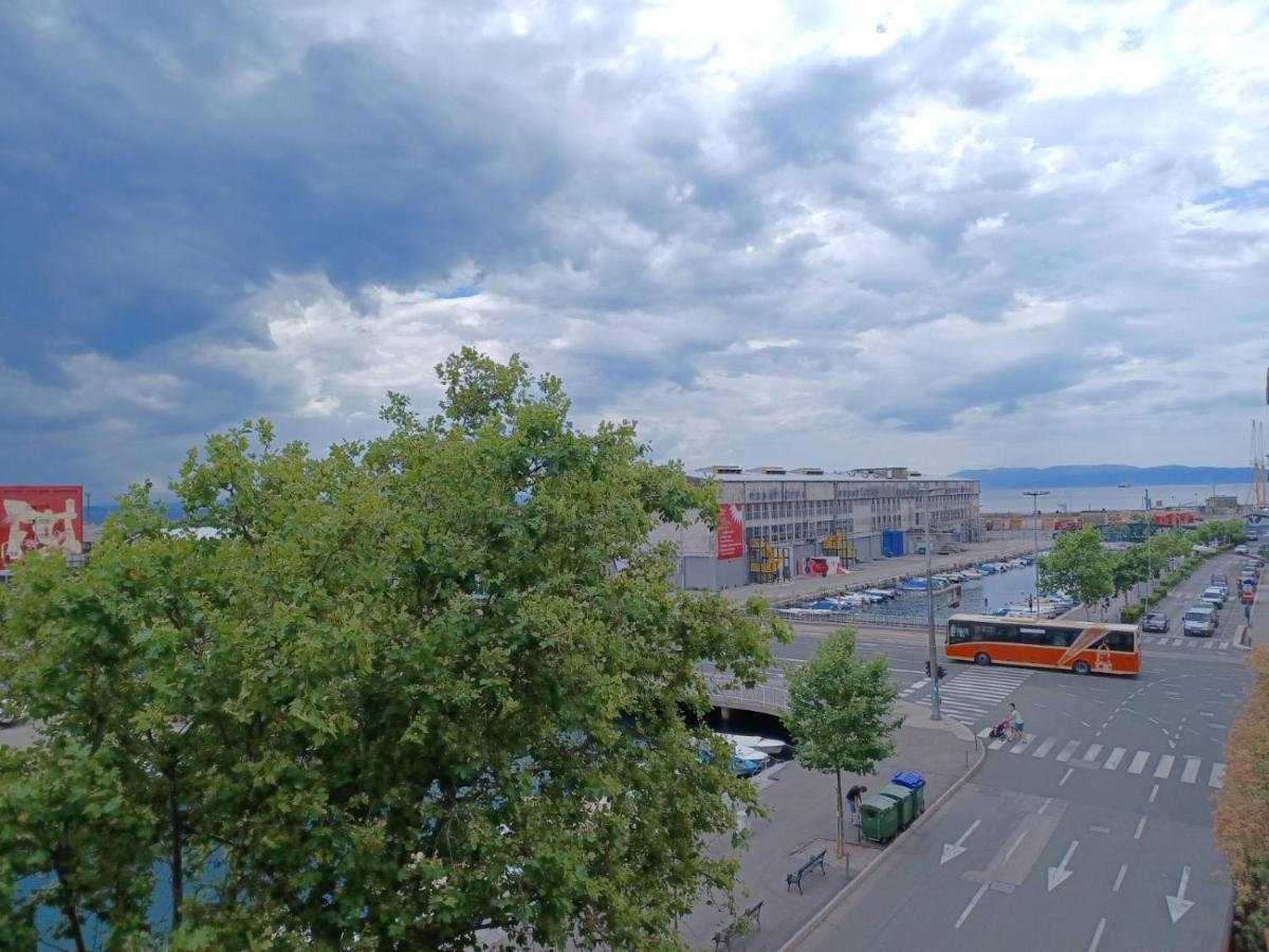 In The Centar Of Rijeka Exterior foto