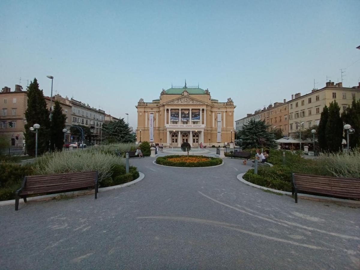 In The Centar Of Rijeka Exterior foto