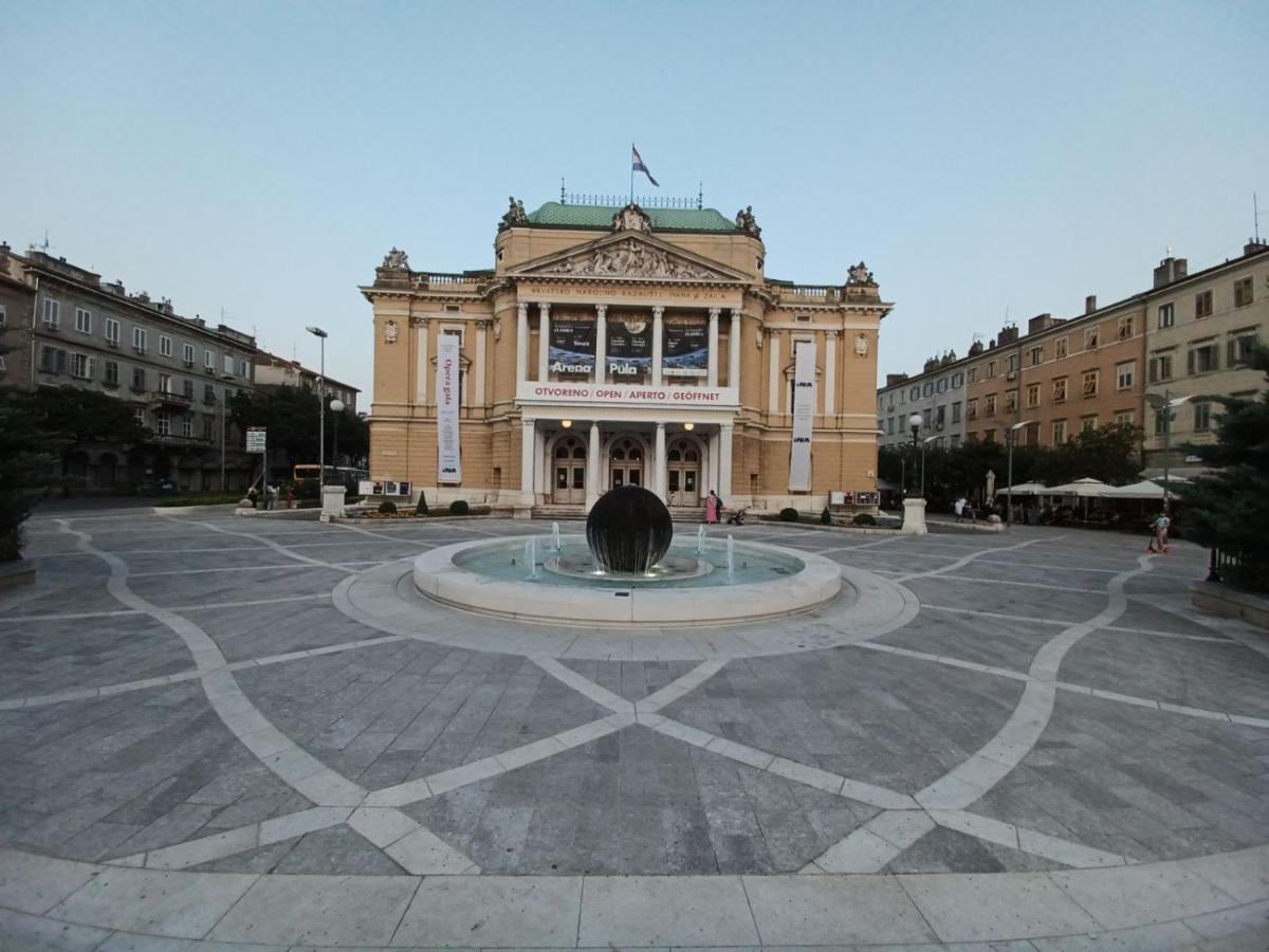 In The Centar Of Rijeka Exterior foto